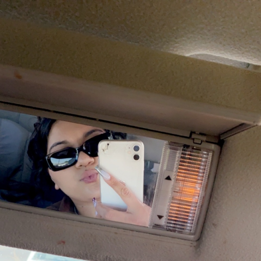 Meet your Posher, Valerie